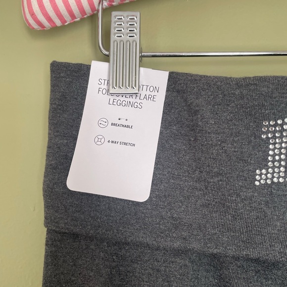 NWT PINK Victoria's Secret Gray Flare Leggings Sz Med - Picture 4 of 8